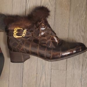 Leather with mink fur on boots